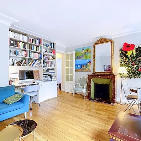 Charming Flat Near Montmartre דירה פריז