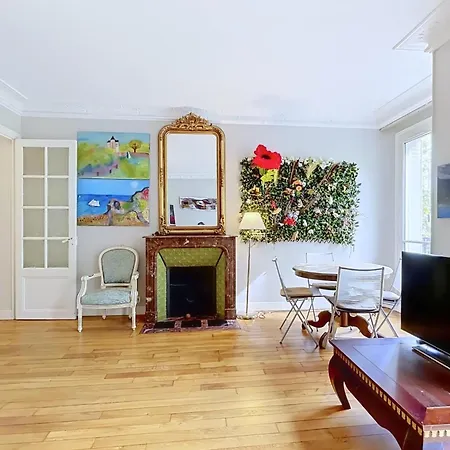 Charming Flat Near Montmartre דירה פריז